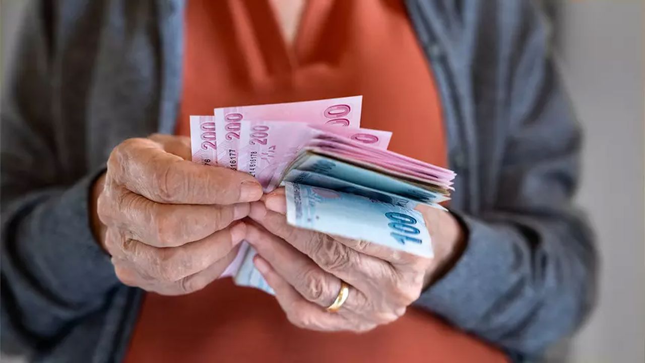 Emeklilere Temmuz zammı sürprizi: Yeni artış modeli masada